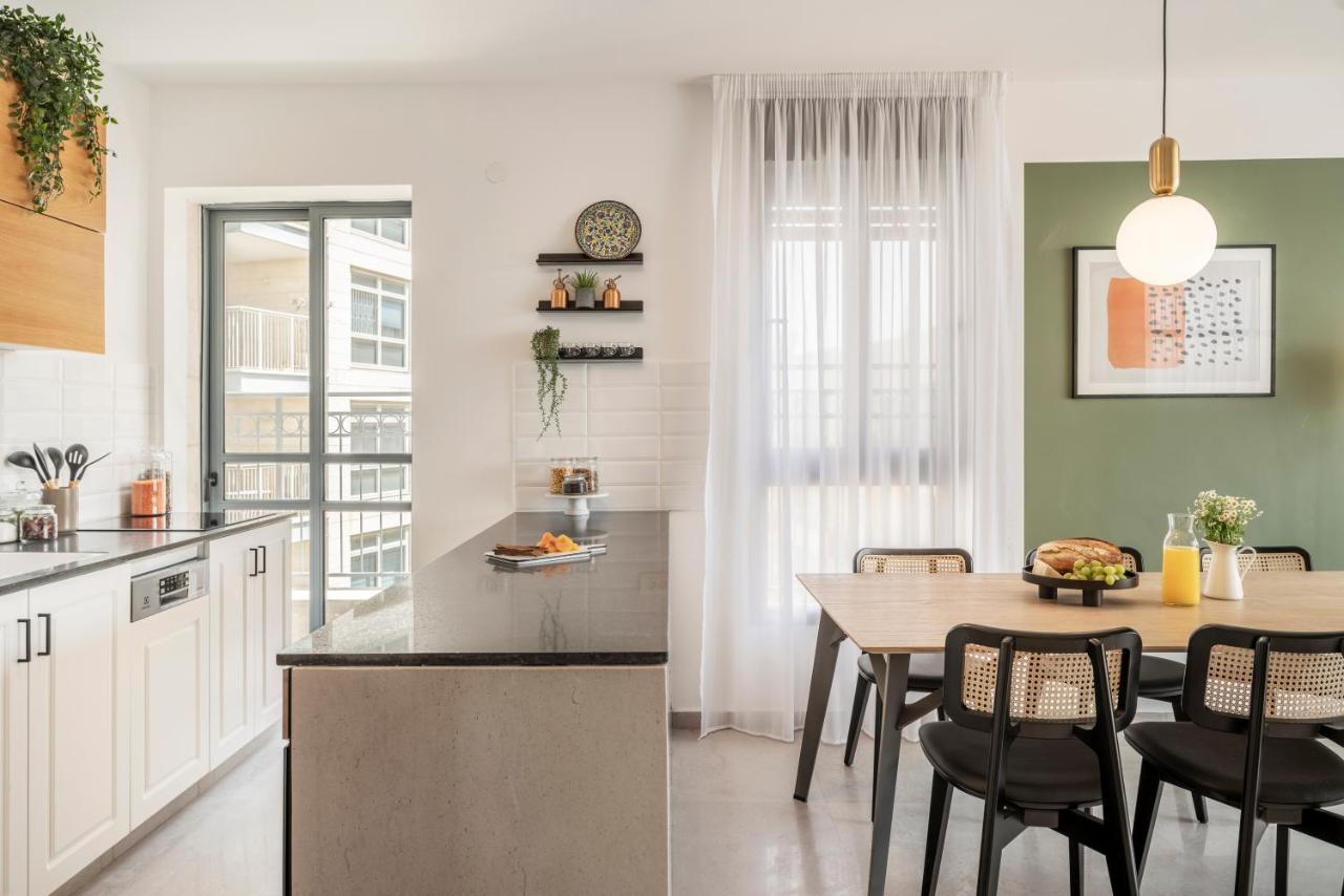 Mr. Agrippa - By Tlv2Go Apartment Jerusalem Exterior photo