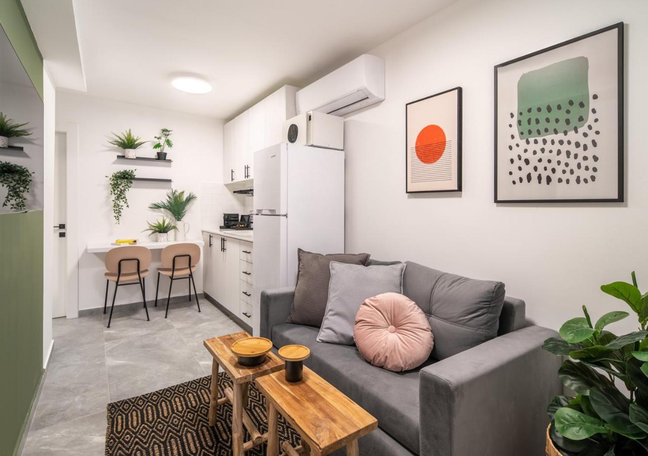 Mr. Agrippa - By Tlv2Go Apartment Jerusalem Room photo